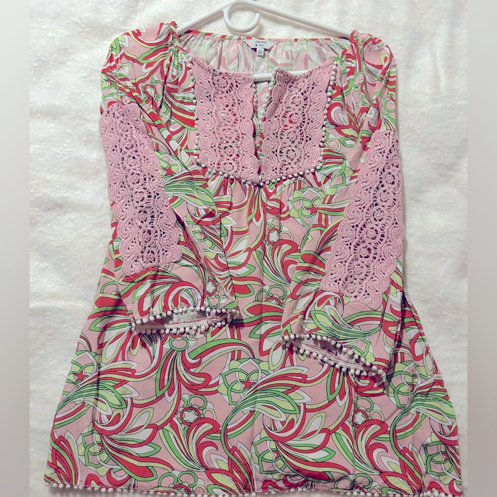 Crown and Ivy crochet top - XS